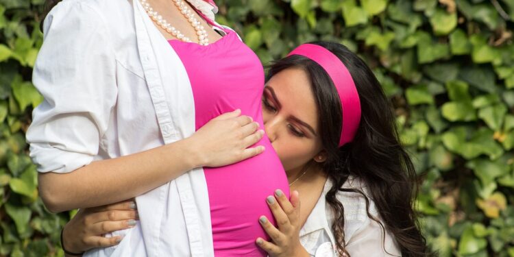 Why the Cross-Cradle Hold is a Game Changer for Breastfeeding Positions
