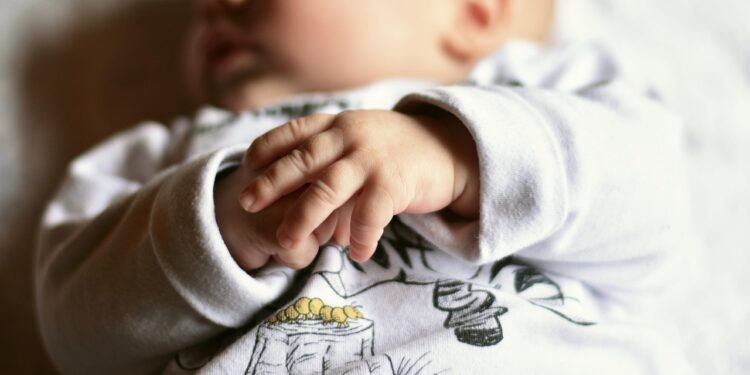 Ultimate Guide to Choosing Baby Bath Essentials for New Parents