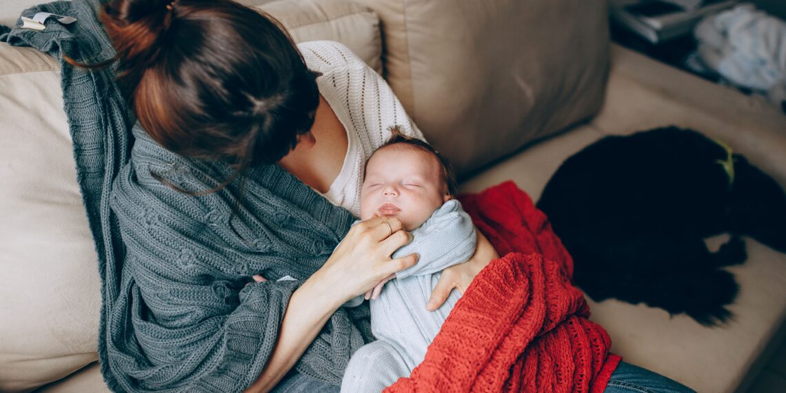 Why the Cross-Cradle Hold is a Game Changer for Breastfeeding Positions