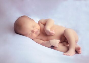 Umbilical Cord Care: Top 8 Do's and Don'ts for New Parents