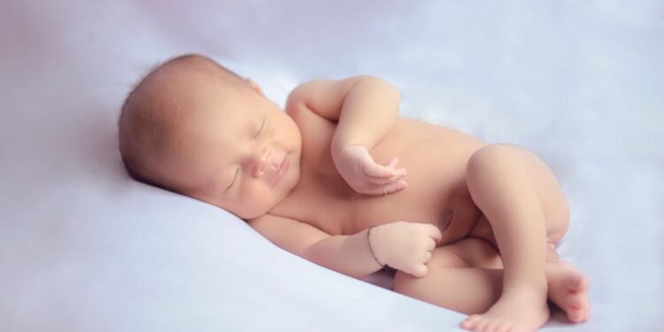 Umbilical Cord Care: Top 8 Do's and Don'ts for New Parents